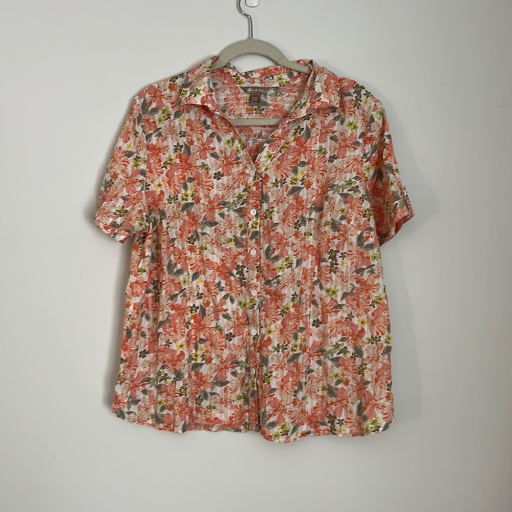 Cute ButtonFloral Print Blouse Size XL